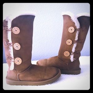 Ugg Bailey Button Triplet Brown Leather Boots Sz 8